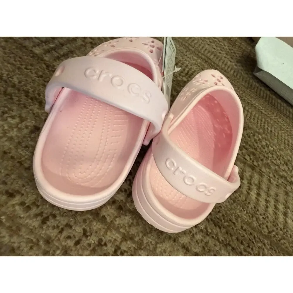 Crocs Clogs Classic Pink With Floral Cut-Out Size 3 Junior, Big Girl Sz 3 NWT